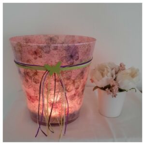 Windlicht - Schmetterling rosa beleuchtet